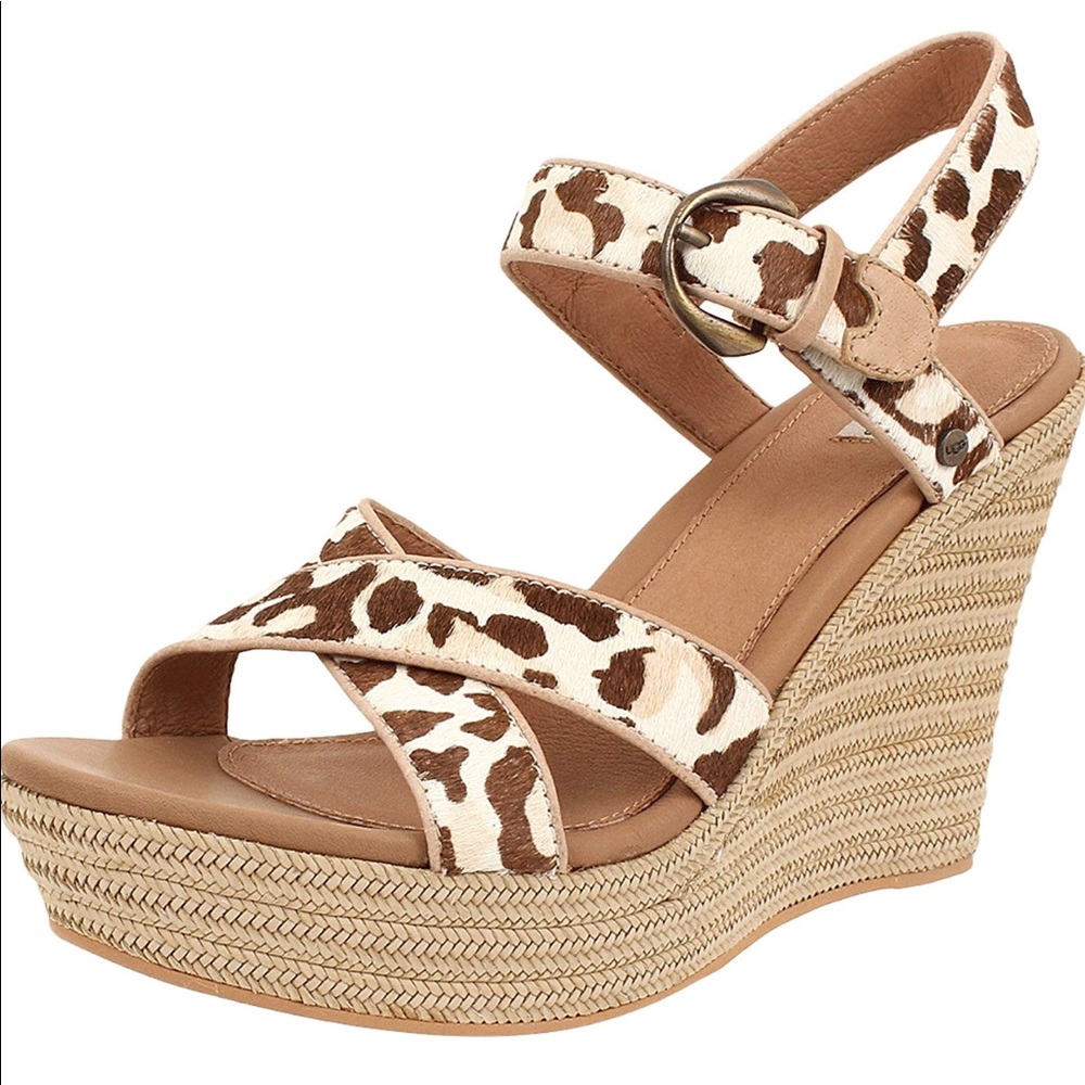 Ugg cow 🐄 print sandals